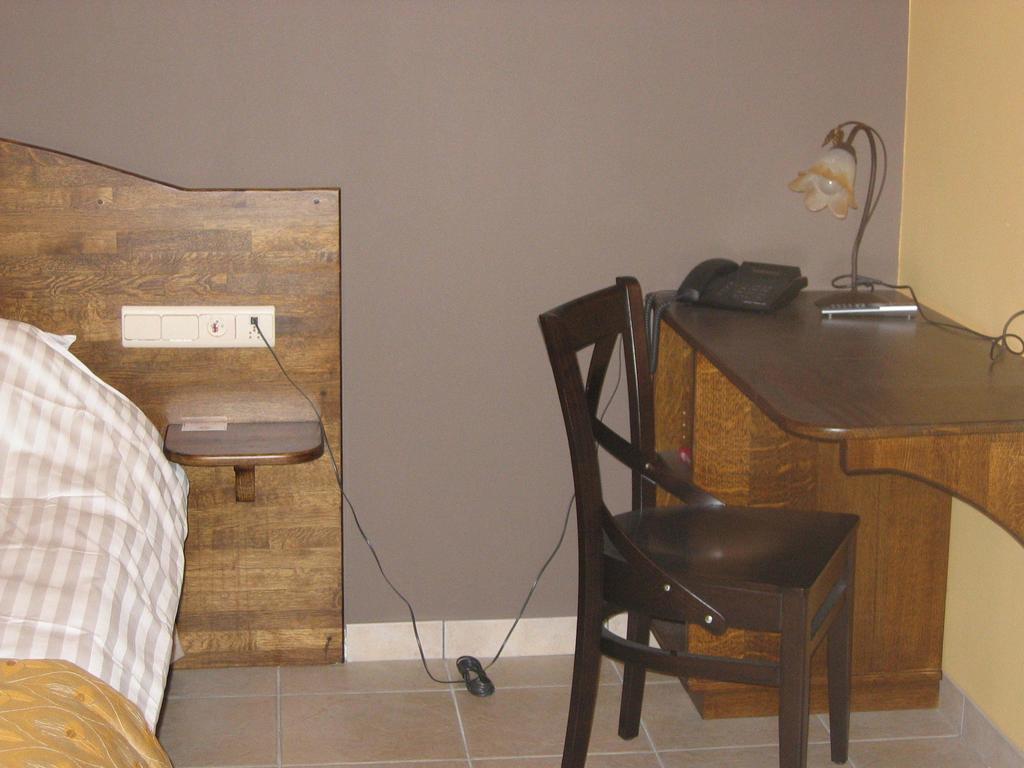 Hotel Van Reeth'S Koffiebranderij Puurs Номер фото